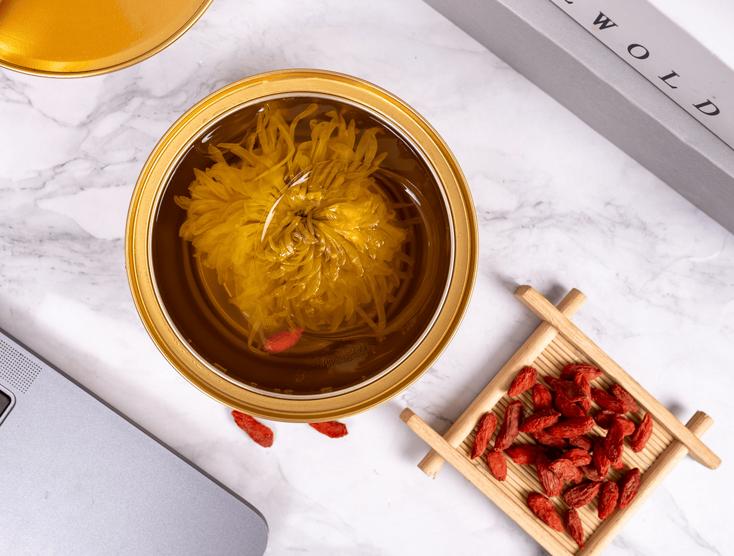 Kasus perusahaan terbaru tentang Dendrobium dan Jelly Chrysanthemum: Dari Bahan Tradisional ke Produk Kesehatan Modern